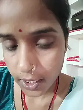 Snapshot of deepikasharma89 chatting on July 20, 1:13 pm deepikasharma89 online show from July 20, 1:13 pm