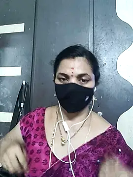 Snapshot of Leela_555 chatting on July 9, 3:16 pm Leela 555 online show from July 9, 3:16 pm