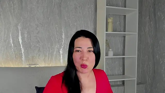 Snapshot of BellMiraa chatting on May 24, 9:25 am BellMiraa online show from May 24, 9:25 am