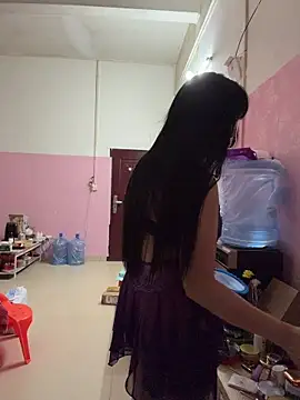 qinqin520 online show from July 9, 4:27 am
