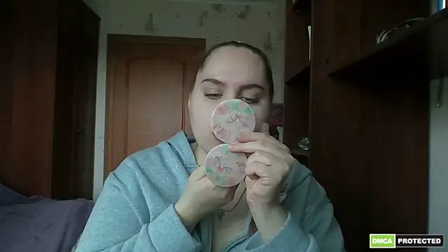 Snapshot of SoftHypnose chatting on May 27, 7:38 am SoftHypnose online show from May 27, 7:38 am