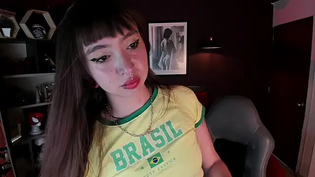 Scarlett  Cooper  1 online show from June 15, 12:40 pm