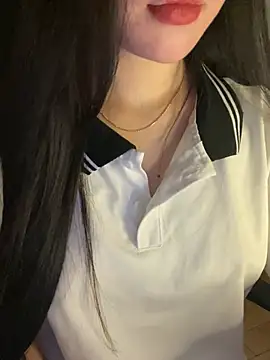 Neyylla online show from May 23, 1:37 pm