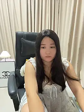 Snapshot of Luckysisi-s chatting on June 29, 12:16 pm Luckysisi-s online show from June 29, 12:16 pm