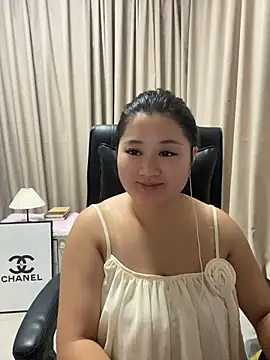 Snapshot of Luckysisi-s chatting on July 7, 1:15 pm Luckysisi-s online show from July 7, 1:15 pm