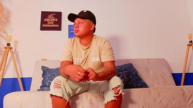 Ethan Caleb online show from May 25, 8:48 pm