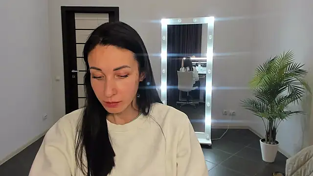 BouncySweety online show from January 17, 8:55 pm