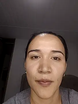 Snapshot of DaniRivers_ chatting on July 1, 7:24 pm DaniRivers online show from July 1, 7:24 pm
