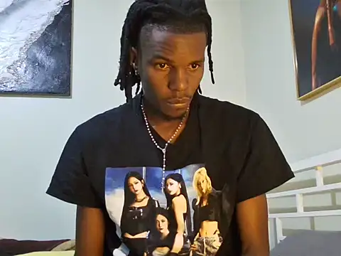 Snapshot of kingsolomondaddzy chatting on July 10, 6:50 am kingsolomondaddzy online show from July 10, 6:50 am