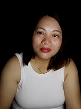 Snapshot of Qie_qir chatting on June 17, 3:31 am Qie qir online show from June 17, 3:31 am