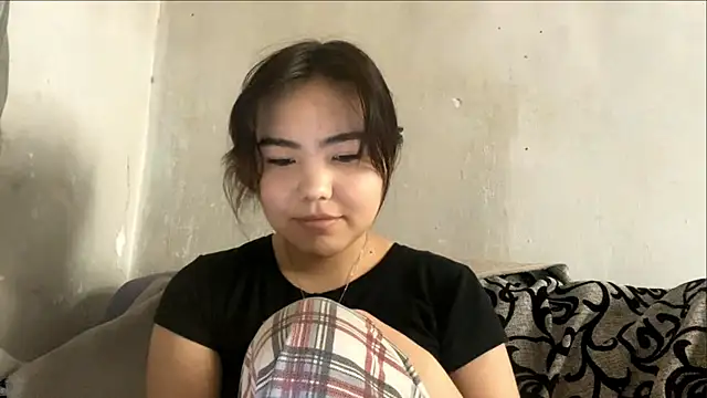 Snapshot of Molly_Teddy chatting on May 25, 7:47 am Molly Teddy online show from May 25, 7:47 am
