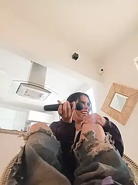 Kimdyy  online show from June 23, 7:56 pm