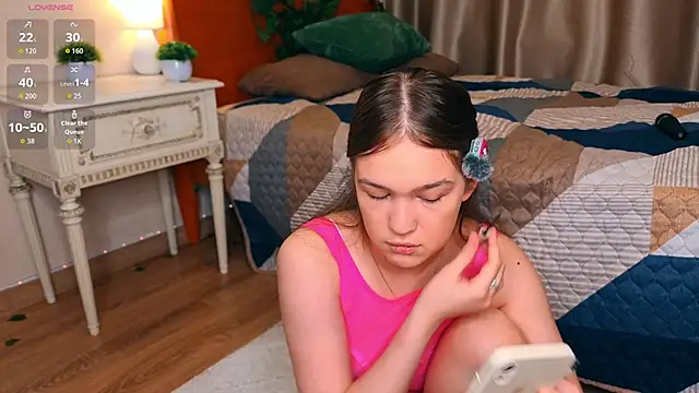 Snapshot of PlayfulMelly chatting on June 22, 6:38 pm PlayfulMelly online show from June 22, 6:38 pm