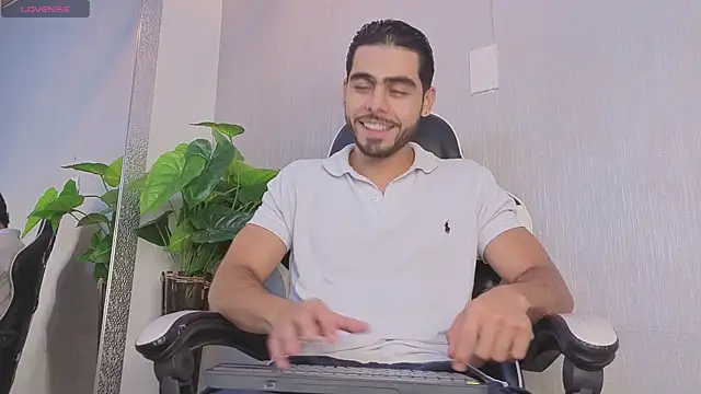 Jadiel Stone online show from July 15, 12:21 pm