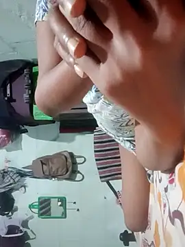 cutiepari online show from June 28, 2:39 am