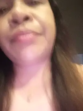 Snapshot of HabibteAna chatting on June 22, 7:00 pm HabibteAna online show from June 22, 7:00 pm