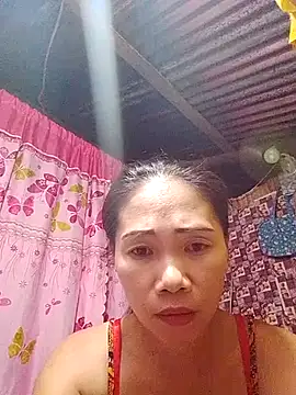 hotmom lyn online show from May 26, 2:35 pm