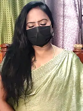 Snapshot of Meera_mia chatting on May 27, 9:06 am Meera mia online show from May 27, 9:06 am