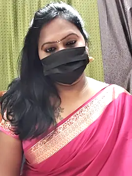 Snapshot of Meera_mia chatting on July 6, 1:52 pm Meera mia online show from July 6, 1:52 pm