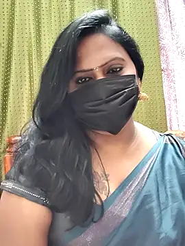 Snapshot of Meera_mia chatting on July 11, 7:00 am Meera mia online show from July 11, 7:00 am