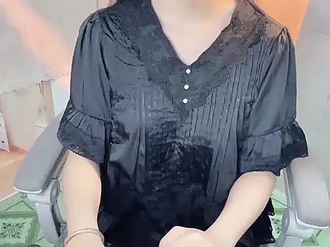 Snapshot of -Naomii_ chatting on July 14, 7:57 am -Naomii online show from July 14, 7:57 am