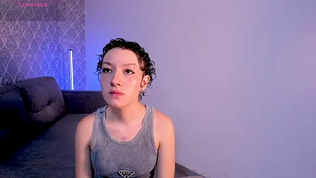 NohaCooper online show from June 8, 8:31 pm
