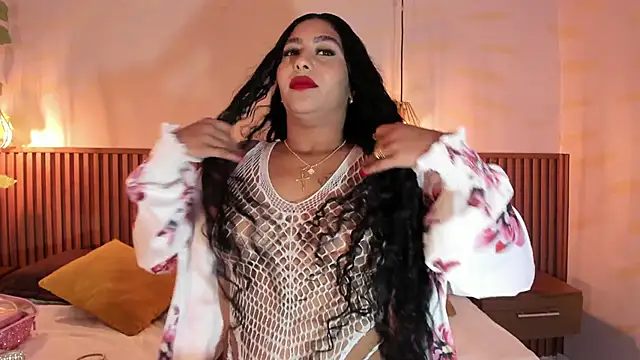 Snapshot of mina_hammani chatting on May 27, 12:35 pm mina hammani online show from May 27, 12:35 pm