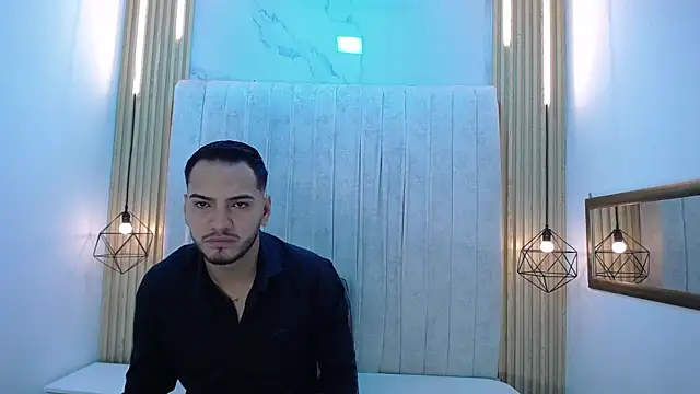 Snapshot of CarolinaySebas chatting on July 4, 1:17 pm CarolinaySebas online show from July 4, 1:17 pm