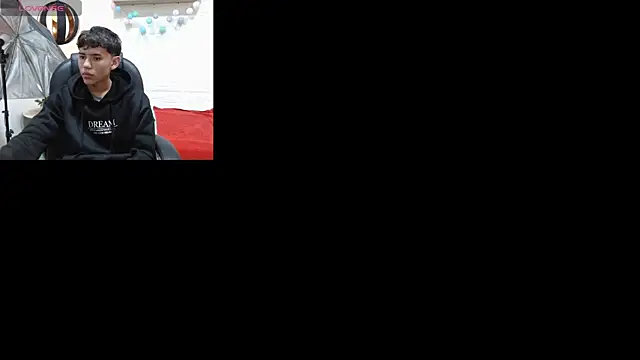 Snapshot of Ryan_grayx chatting on July 1, 3:12 pm Ryan grayx online show from July 1, 3:12 pm