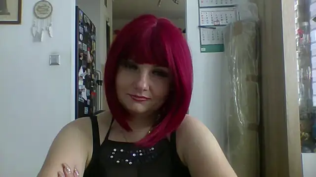 Snapshot of MeganFlirt chatting on May 28, 9:39 am MeganFlirt online show from May 28, 9:39 am