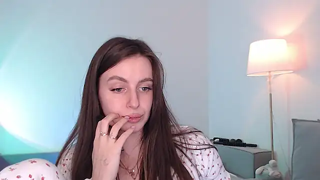 Snapshot of MuseMia chatting on May 26, 7:48 am MuseMia online show from May 26, 7:48 am