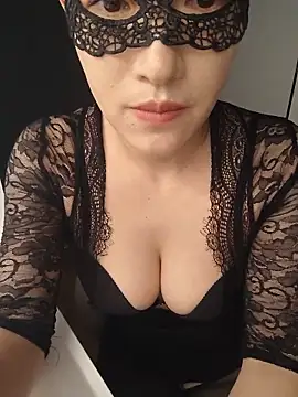 DD202820 online show from June 13, 2:04 pm