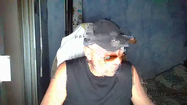 Snapshot of panda_06200 chatting on June 11, 2:33 am panda 06200 online show from June 11, 2:33 am