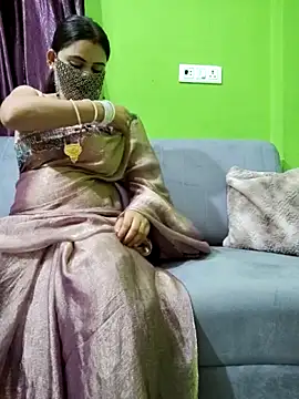 Curvy shivani online show from June 16, 9:01 am