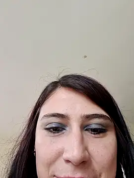 Snapshot of alynnafem chatting on June 30, 2:40 pm alynnafem online show from June 30, 2:40 pm