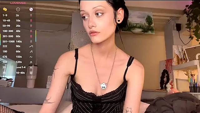 DreamaWeavers online show from June 25, 3:38 pm