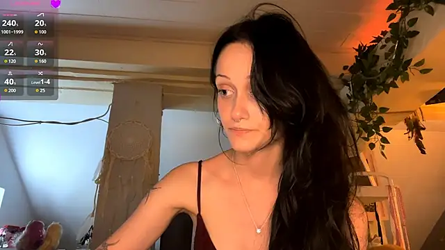 DreamaWeavers online show from July 16, 3:40 pm