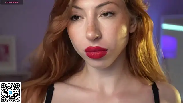 Mia Daddysgirl  online show from June 12, 8:35 am