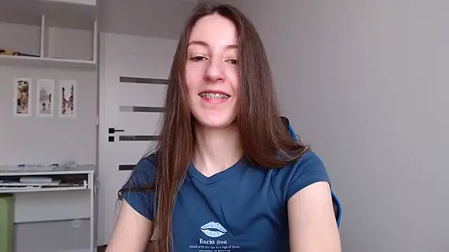 Snapshot of sweetheart_777 chatting on June 22, 8:33 am sweetheart 777 online show from June 22, 8:33 am