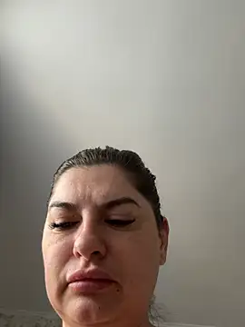 evaxxxcurvyxxx online show from June 30, 8:04 am
