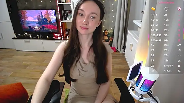 Maryana Ro online show from June 7, 9:18 pm