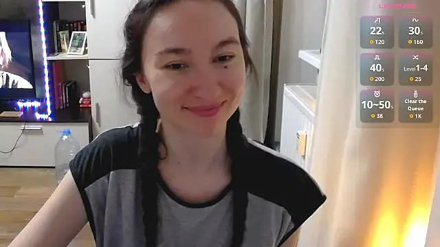 Maryana Ro online show from July 8, 10:03 pm