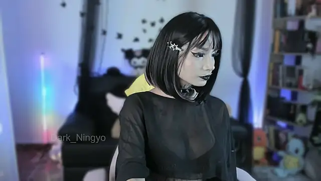 Snapshot of Dark_ningyo1 chatting on June 14, 1:25 am Dark ningyo1 online show from June 14, 1:25 am