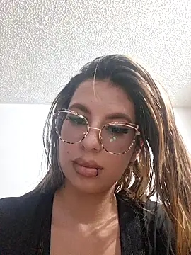 aliss26 online show from May 29, 1:36 am