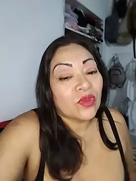 Snapshot of Khatty_Sex chatting on June 11, 3:26 am Khatty Sex online show from June 11, 3:26 am