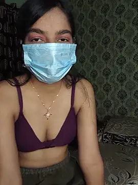 Snapshot of love_kaur chatting on June 17, 2:40 pm love kaur online show from June 17, 2:40 pm