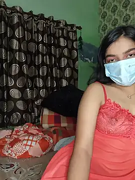 Snapshot of love_kaur chatting on July 6, 2:47 pm love kaur online show from July 6, 2:47 pm
