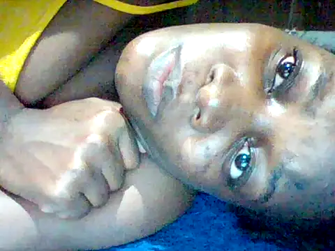 Snapshot of zainaxxxxx chatting on June 24, 9:58 pm zainaxxxxx online show from June 24, 9:58 pm