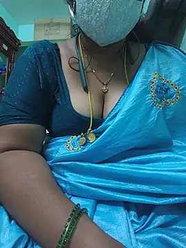 Snapshot of Tamil-kaviya98 chatting on June 23, 9:57 pm Tamil-kaviya98 online show from June 23, 9:57 pm