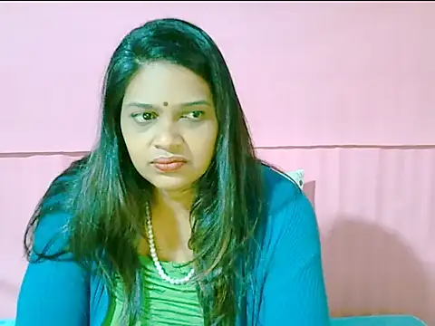SexyIndianSugar online show from May 28, 5:49 am